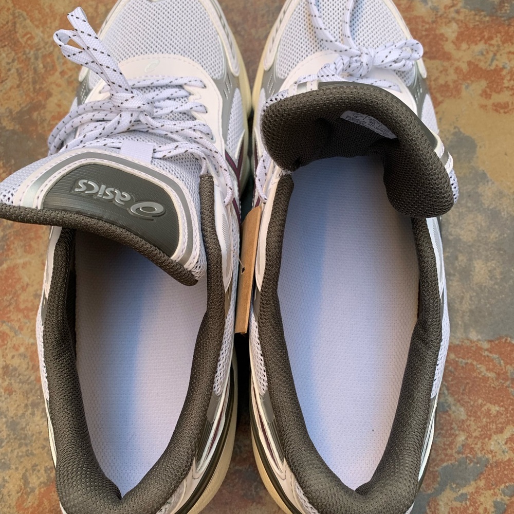 ASICS Gel-Kinetic Fluent Sneaker - Picture 5 of 7